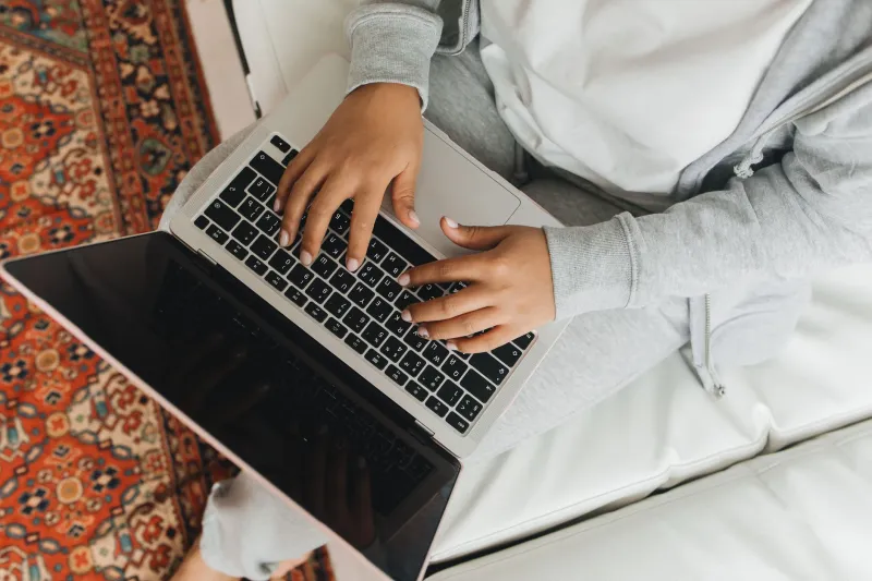 You're Typing Into the Void: The Real Reason Virtual Event Chats Feel So Hollow